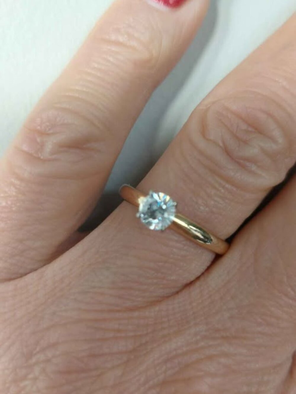 Diamond Solitaire Ring Gold - Picture 9 of 10
